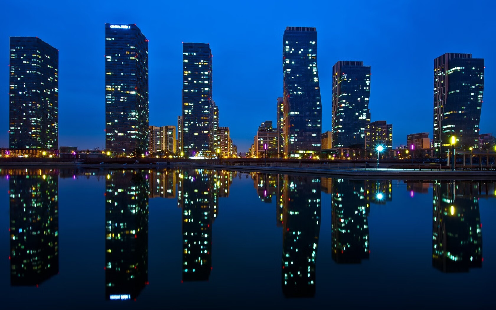 乐鱼注册-兹韦勒取得关键胜利，法国联赛表现逐渐回暖，兹维列夫2021法网