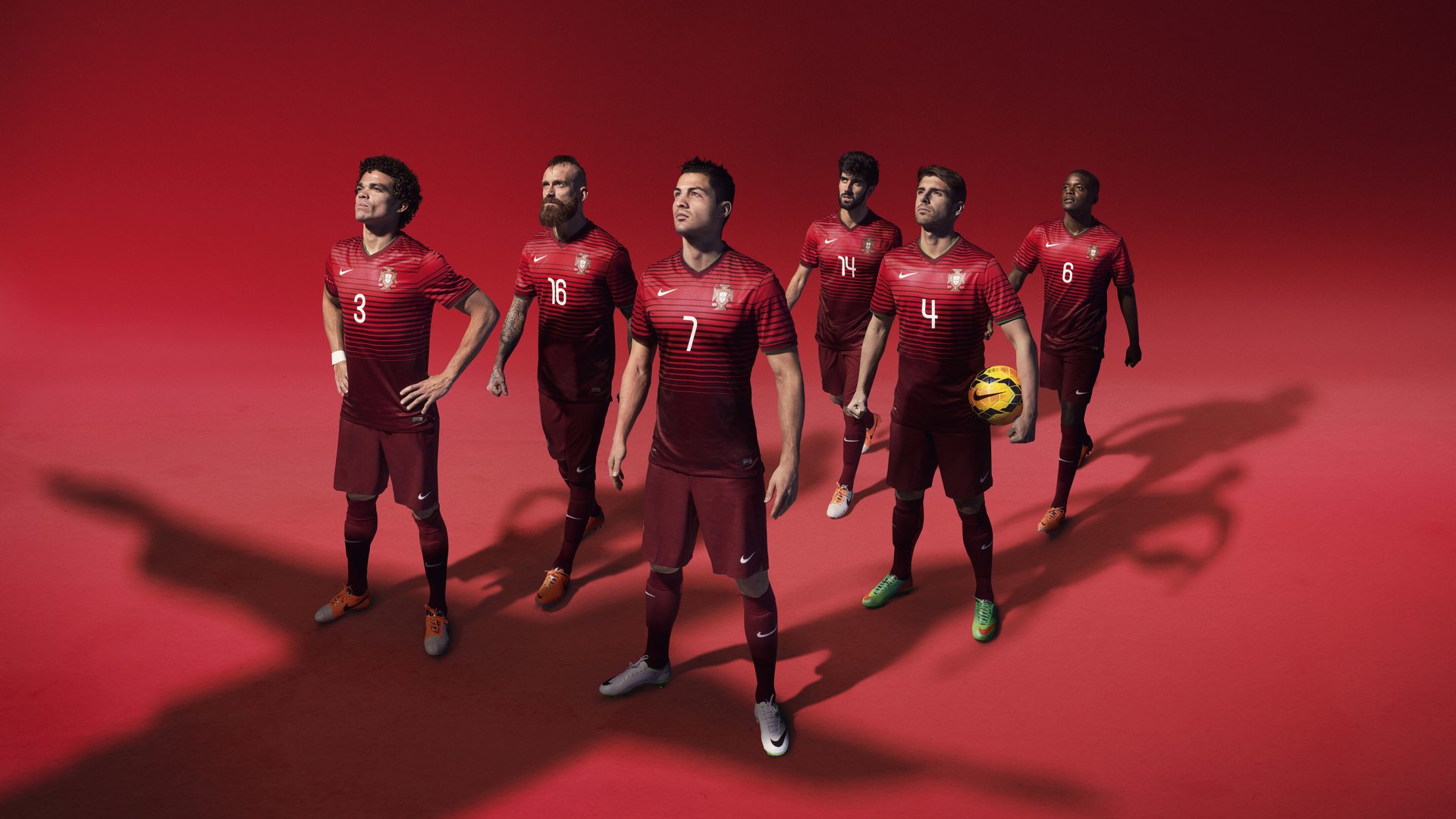 “英超领跑球队开启新一轮攻势”，英超son