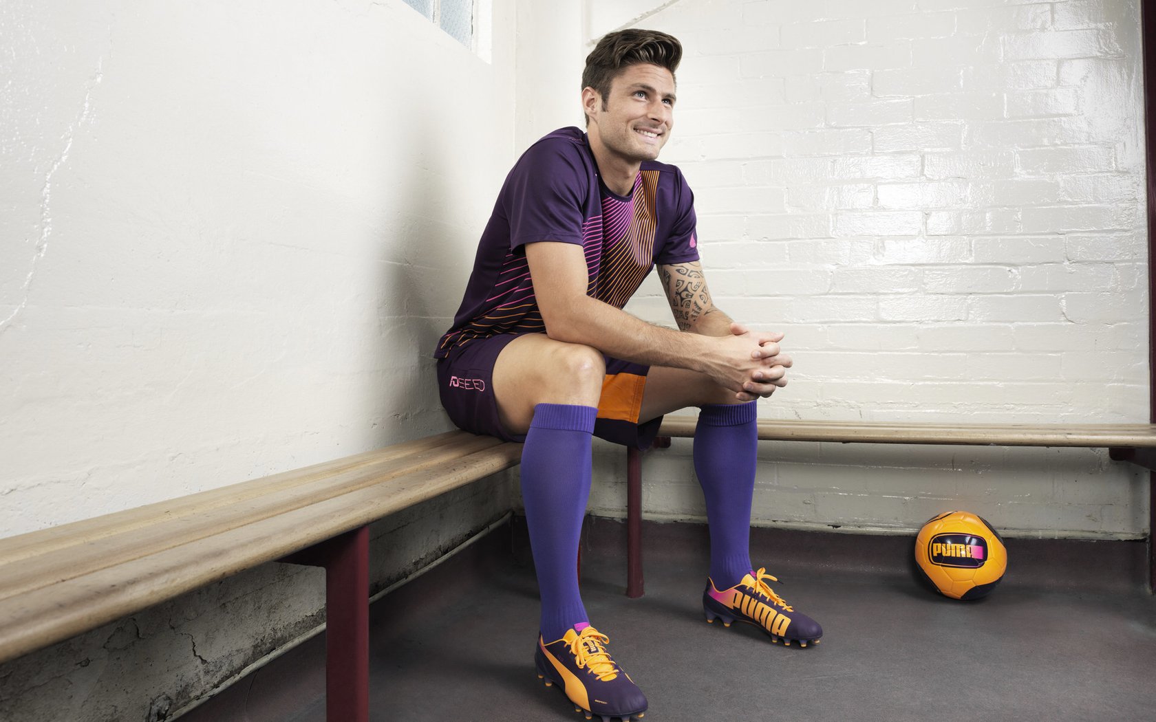 乐鱼（LEYU）体育-背后故事：球队的艰难转折与逆境成长，球队发展